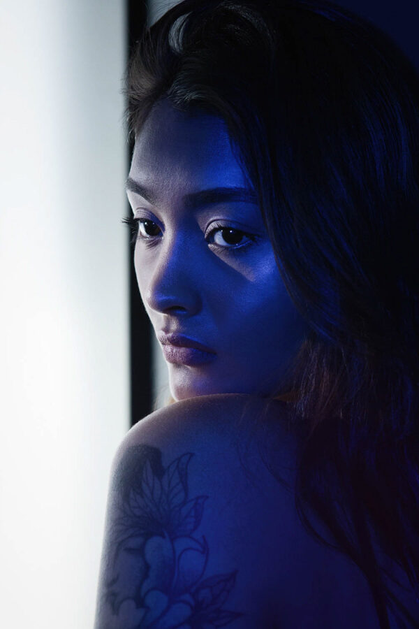 PORTRAIT femme asiatique coloré avec gélatines de couleurs