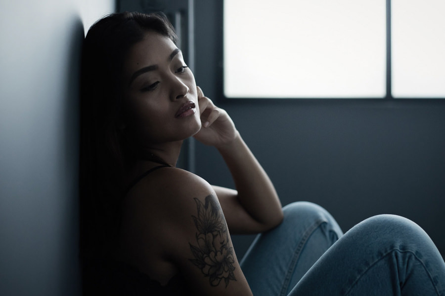 PORTRAIT femme asiatique noir et blanc